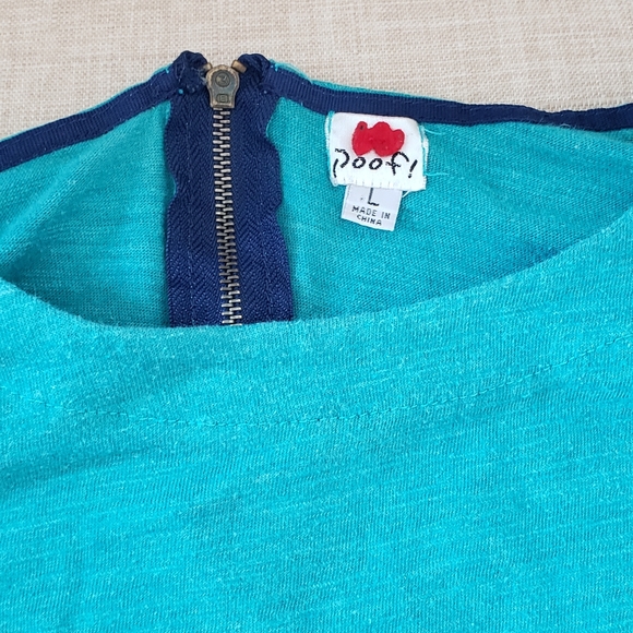 Teal top - Picture 2 of 4